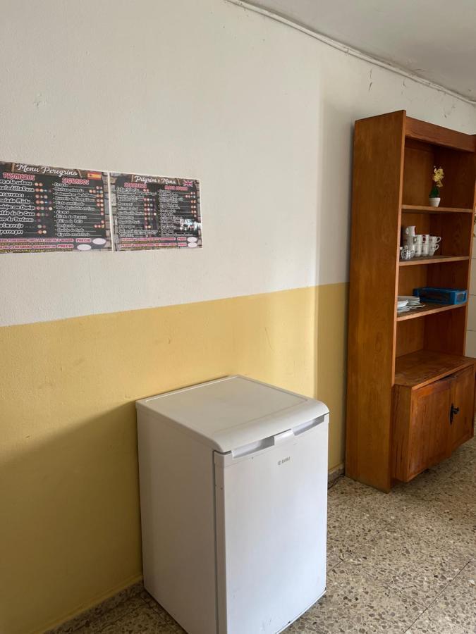Albergue Municipal Hostel Сан Мартин дел Камино Екстериор снимка